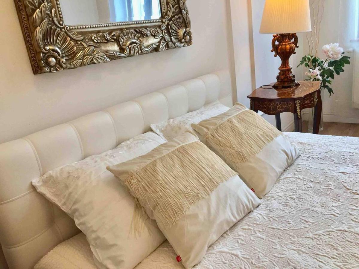 Studio Appartment In Old Town Krakow Bagian luar foto