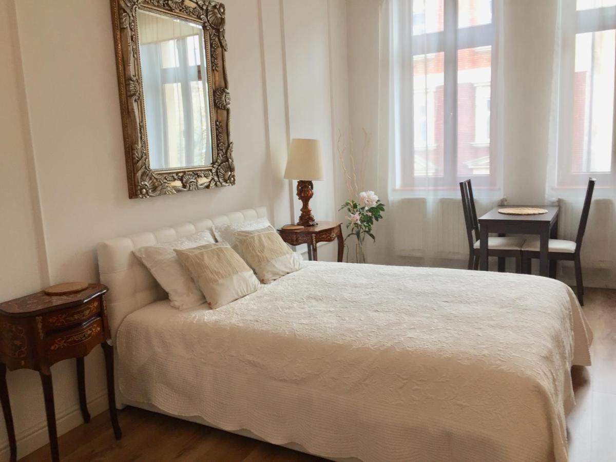 Studio Appartment In Old Town Krakow Bagian luar foto